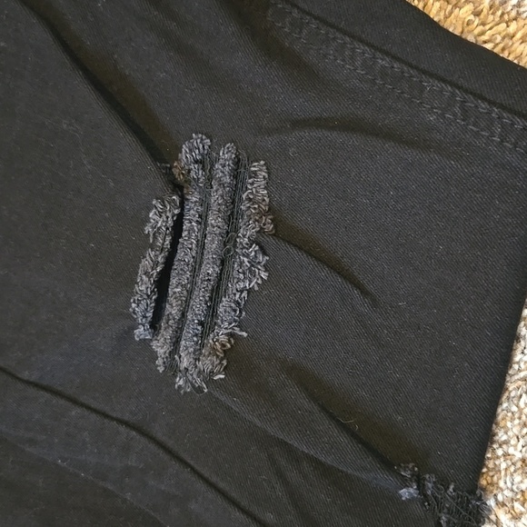 Almost Famous Black Distressed Vintage Mom Jeans Size 0 - Picture 4 of 8